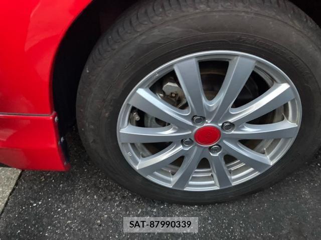 Toyota AQUA 2014-01 8097998-5