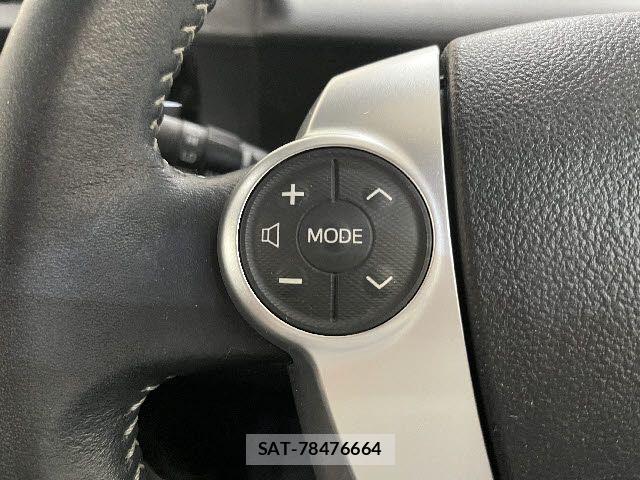 Toyota AQUA 2016-01 8097972-16