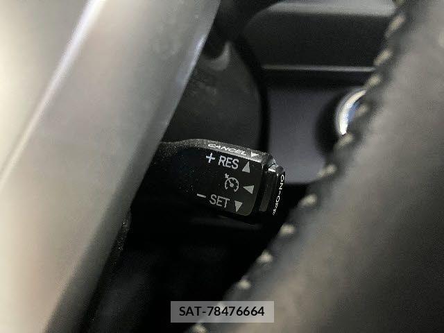 Toyota AQUA 2016-01 8097972-22