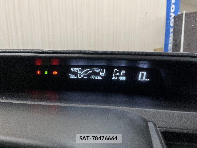 Toyota AQUA 2016-01 8097972-7