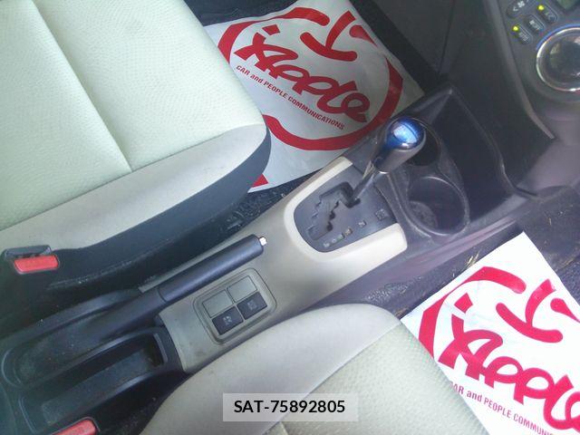 Toyota AQUA 2012-05 8098010-15