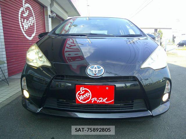 Toyota AQUA 2012-05 8098010-3