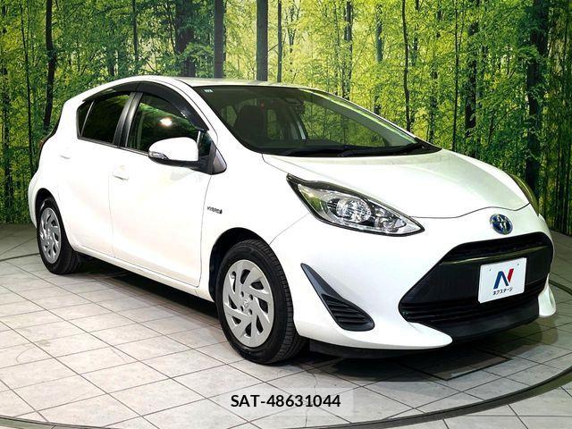 Toyota AQUA 2017-12 8097980-15