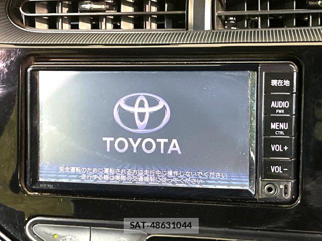 Toyota AQUA 2017-12 8097980-3