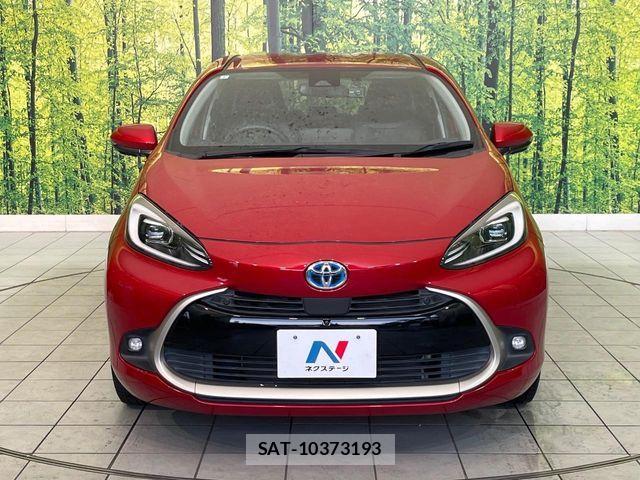 Toyota AQUA 2021-07 8097959-13