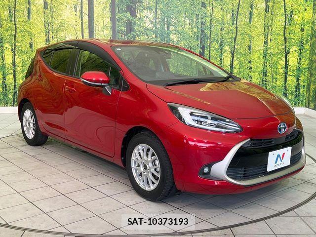 Toyota AQUA 2021-07 8097959-15