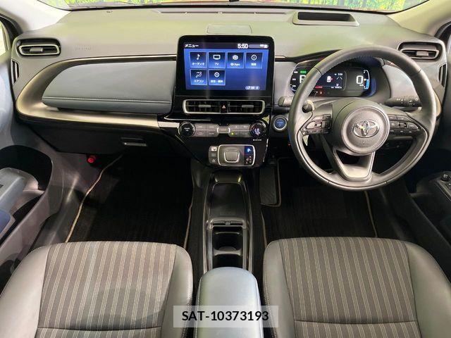 Toyota AQUA 2021-07 8097959-1