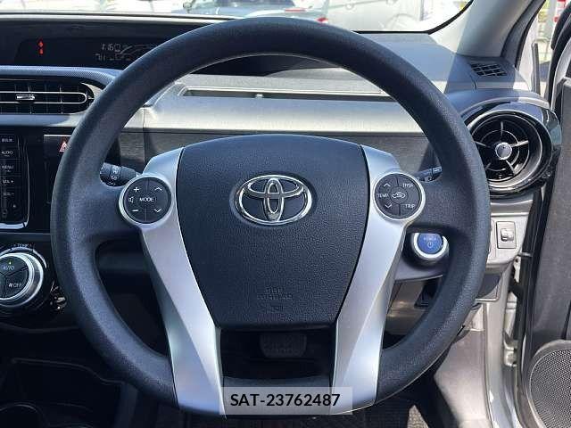 Toyota AQUA 2015-07 8097979-4