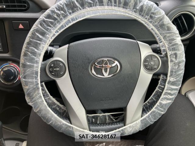 Toyota AQUA 2012-03 8098009-15