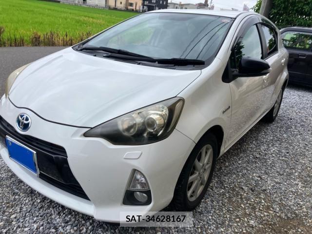 Toyota AQUA 2012-03 8098009-2