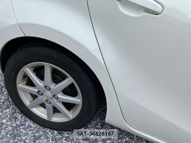 Toyota AQUA 2012-03 8098009-7