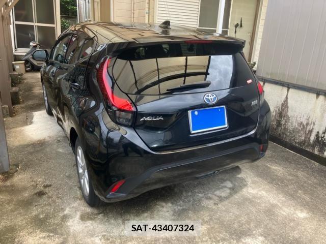 Toyota AQUA 2021-09 8097974-10