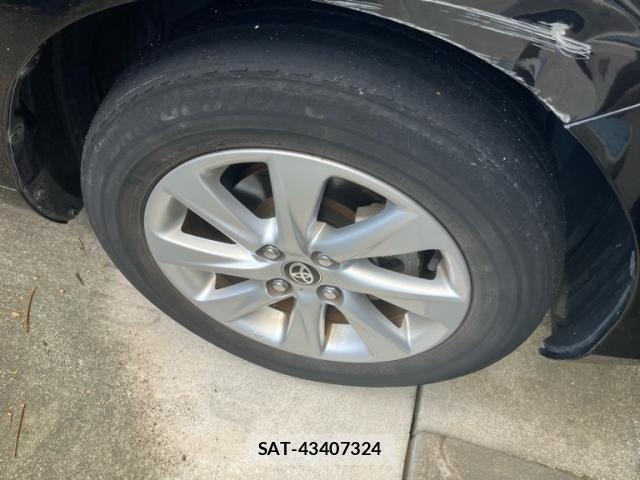 Toyota AQUA 2021-09 8097974-3