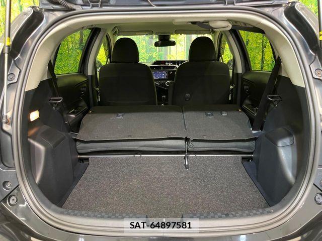 Toyota AQUA 2019-09 8097967-9