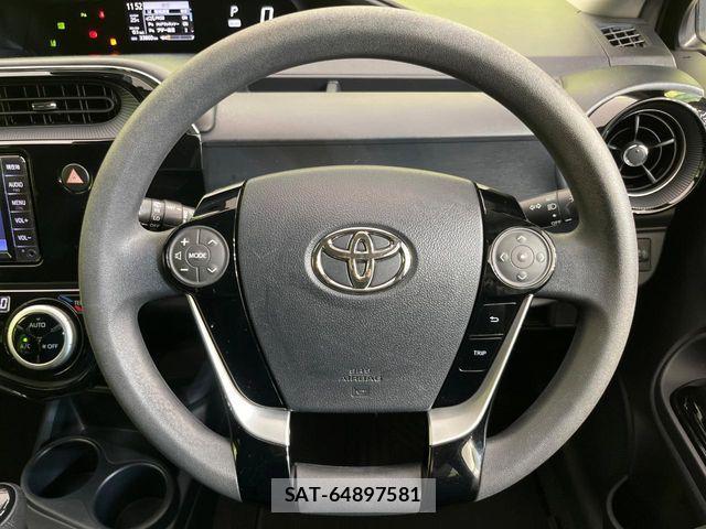 Toyota AQUA 2019-09 8097967-10