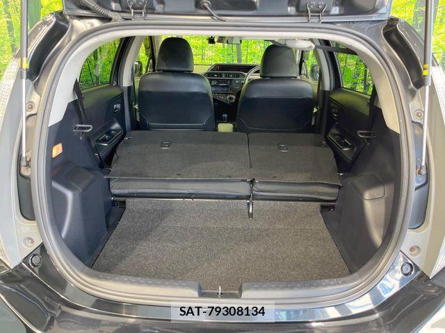 Toyota AQUA 2014-03 8097986-10