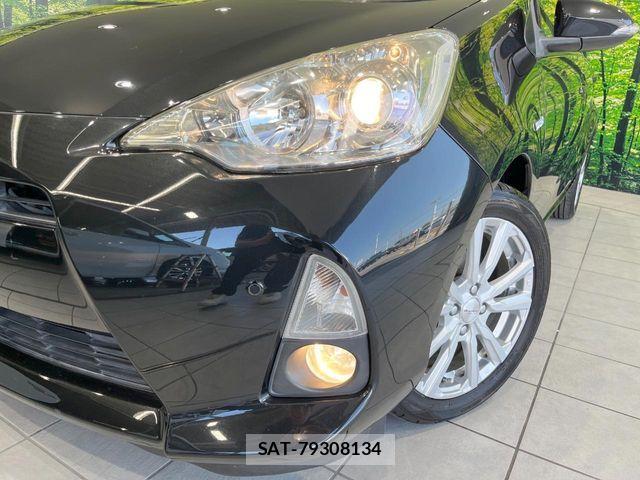 Toyota AQUA 2014-03 8097986-11
