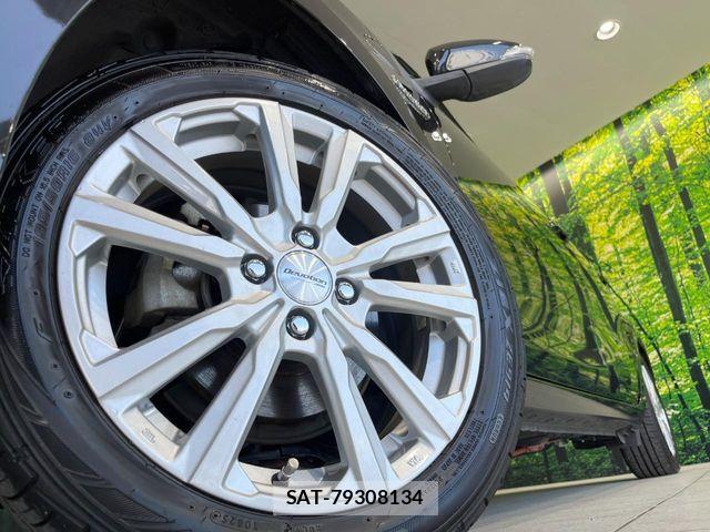 Toyota AQUA 2014-03 8097986-12