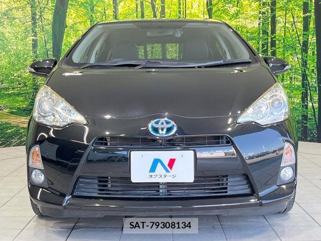 Toyota AQUA 2014-03 8097986-13