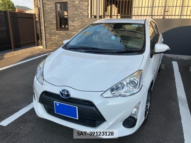 Toyota AQUA 2016-11 8097997-0