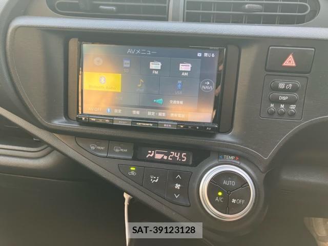 Toyota AQUA 2016-11 8097997-14