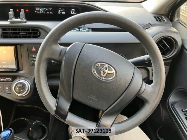 Toyota AQUA 2016-11 8097997-15