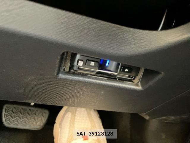 Toyota AQUA 2016-11 8097997-19