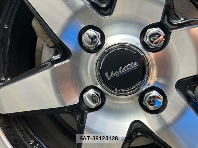 Toyota AQUA 2016-11 8097997-8