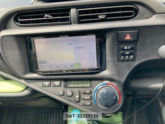 Toyota AQUA 2012-12 8098008-18