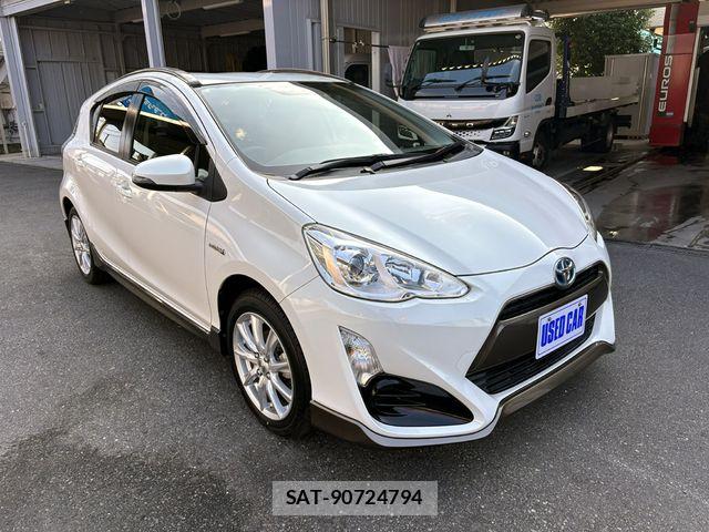 Toyota AQUA 2015-08 8097975-5