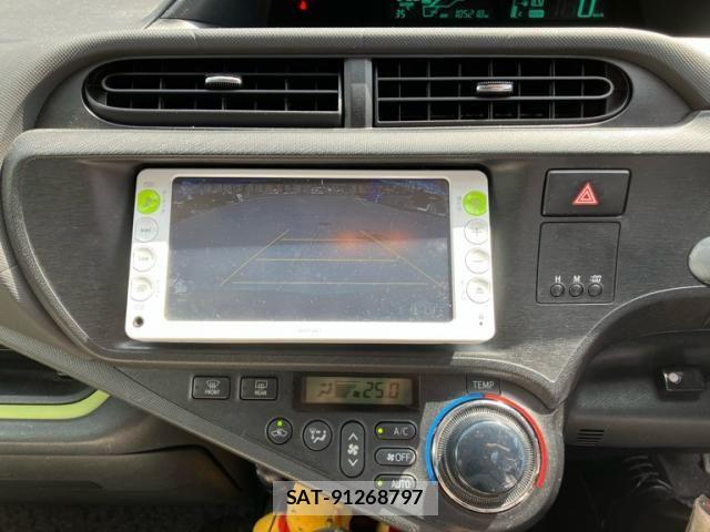 Toyota AQUA 2012-06 8098012-17