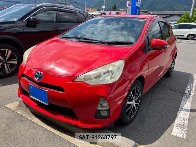 Toyota AQUA 2012-06 8098012-2
