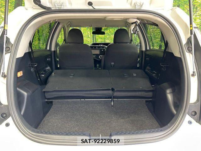 Toyota AQUA 2020-03 8097970-9