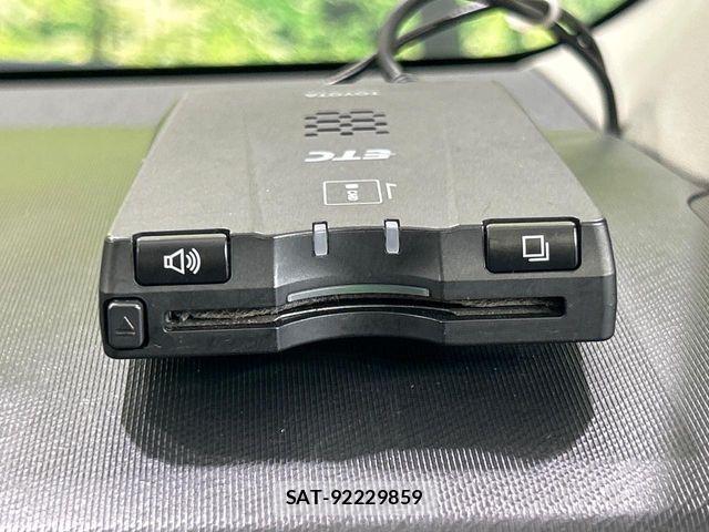 Toyota AQUA 2020-03 8097970-6