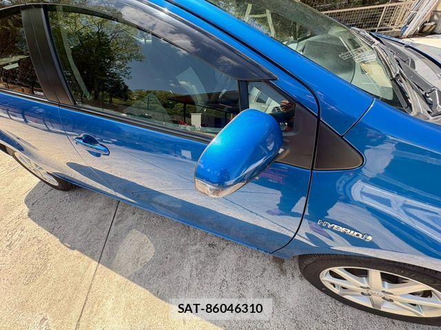 Toyota AQUA 2013-01 8097982-20