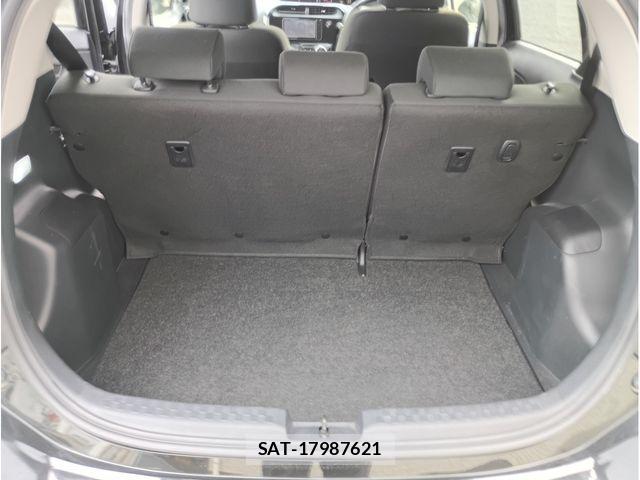 Toyota AQUA 2019-12 8097978-18