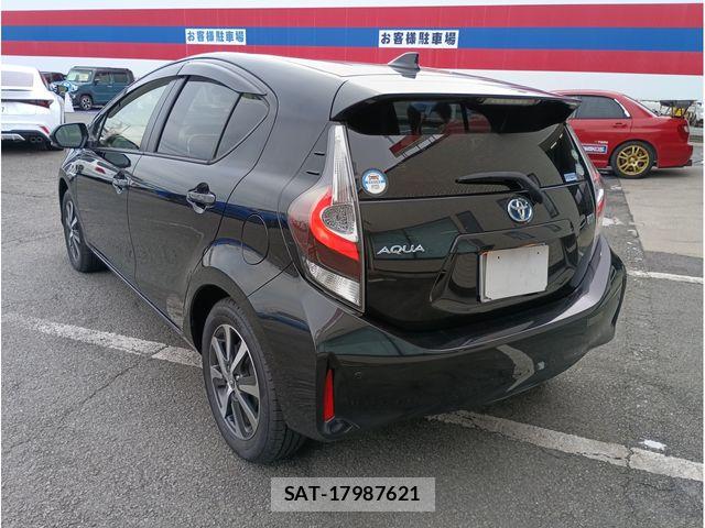 Toyota AQUA 2019-12 8097978-4