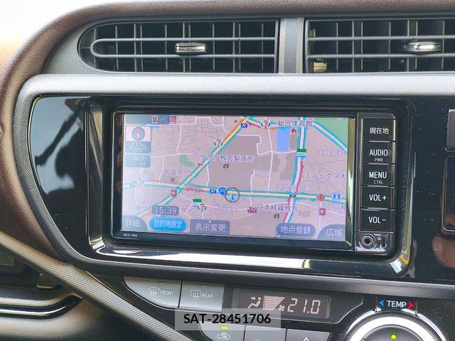 Toyota AQUA 2017-05 8097969-9