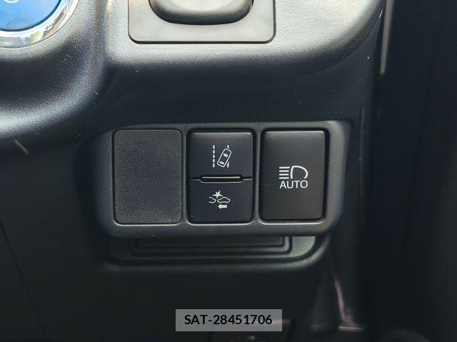 Toyota AQUA 2017-05 8097969-14
