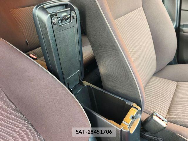 Toyota AQUA 2017-05 8097969-18