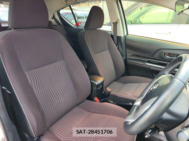 Toyota AQUA 2017-05 8097969-3