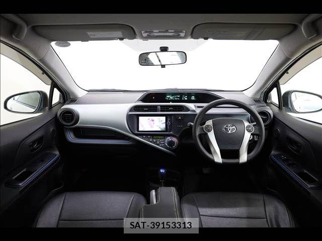 Toyota AQUA 2013-06 8098004-2