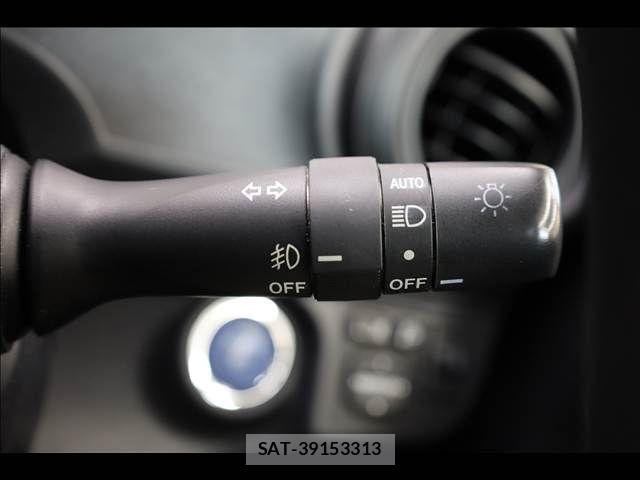 Toyota AQUA 2013-06 8098004-7