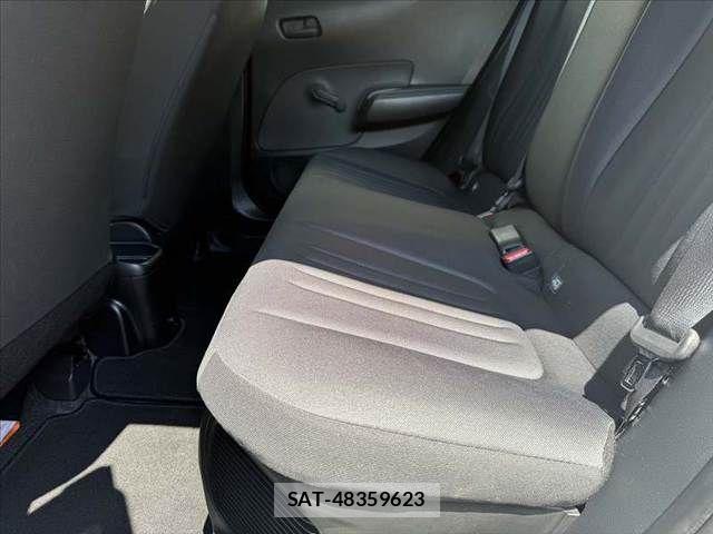 Toyota AQUA 2023-06 8097968-18