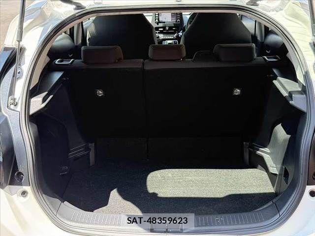Toyota AQUA 2023-06 8097968-19