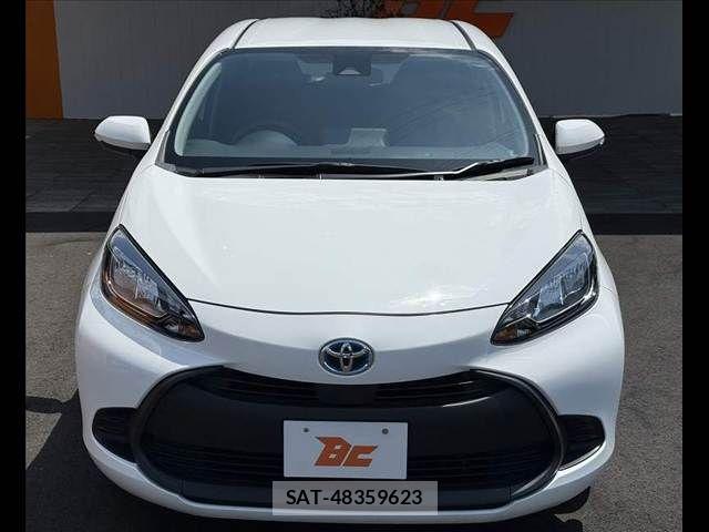 Toyota AQUA 2023-06 8097968-8