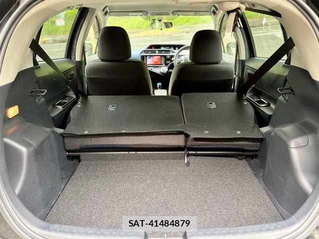 Toyota AQUA 2015-07 8097984-13