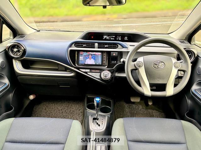 Toyota AQUA 2015-07 8097984-6
