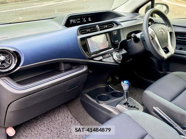 Toyota AQUA 2015-07 8097984-7