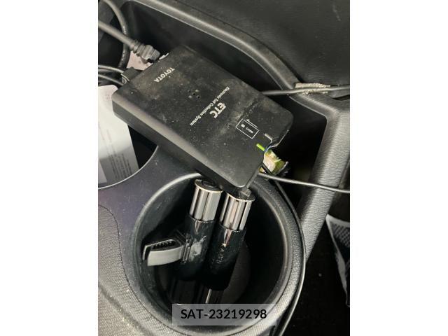 Toyota AQUA 2013-09 8098015-16